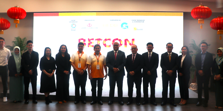 Partner signing with 5 companies sponsoring for Betcon23